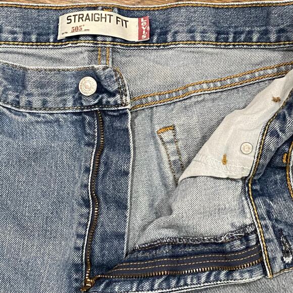 Levi's 505 Straight Fit Jeans Size 36 X 34 Cotton Denim Classic Cut Medium Wash - Picture 6 of 13